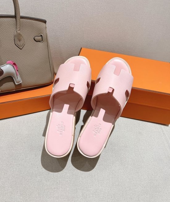 Hermes Classic Platform Sandals with Premium Leather Construction