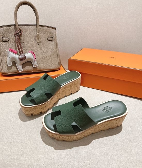 Hermes Classic Platform Sandals with Premium Leather Construction