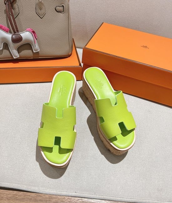 Hermes Classic Platform Sandals with Premium Leather Construction