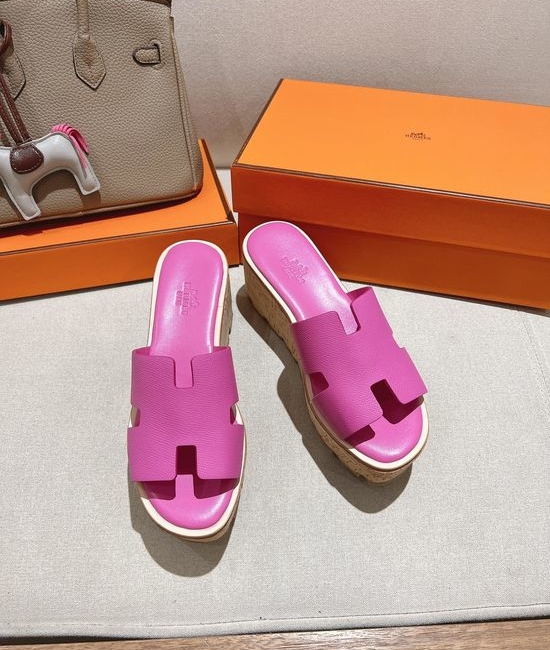Hermes Classic Platform Sandals with Premium Leather Construction