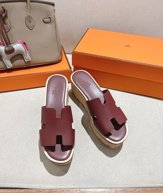Hermes Classic Platform Sandals with Premium Leather Construction