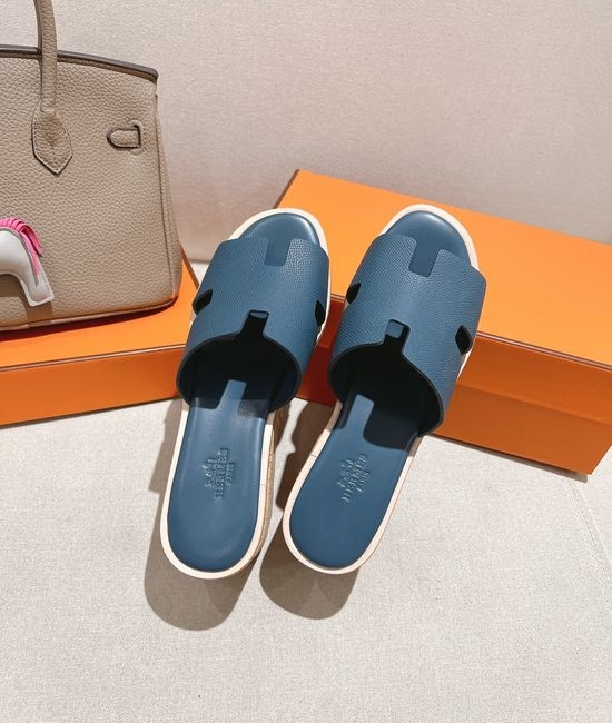 Hermes Classic Platform Sandals with Premium Leather Construction