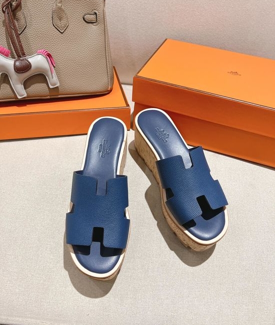 Hermes Classic Platform Sandals with Premium Leather Construction
