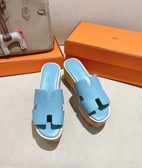 Hermes Classic Platform Sandals with Premium Leather Construction