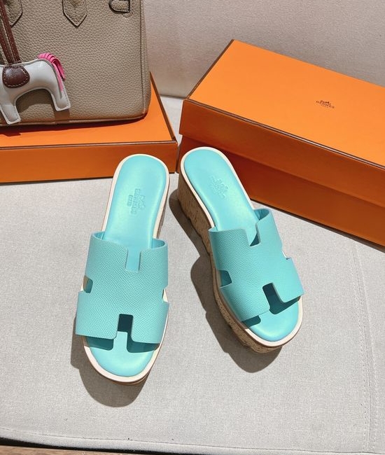 Hermes Classic Platform Sandals with Premium Leather Construction