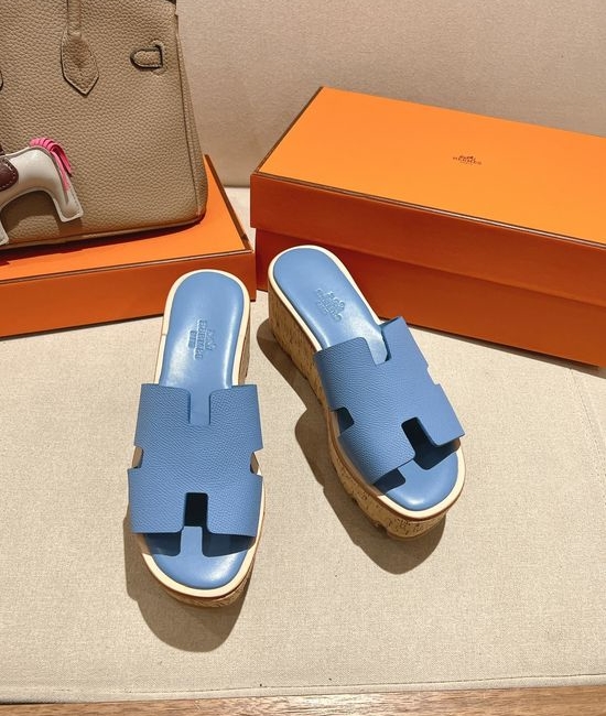 Hermes Classic Platform Sandals with Premium Leather Construction