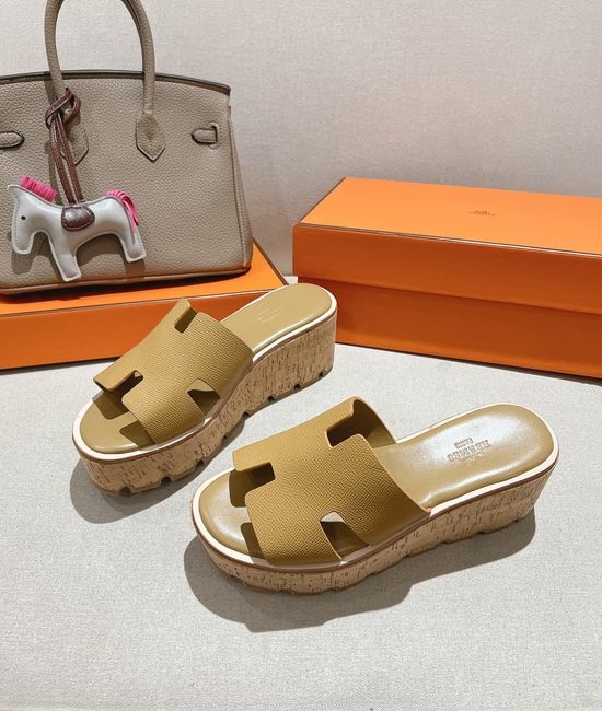 Hermes Classic Platform Sandals with Premium Leather Construction