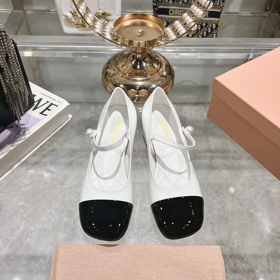 Miu Miu Color Block Chunky Heel Mary Jane Pearl Buckle Dress Shoes