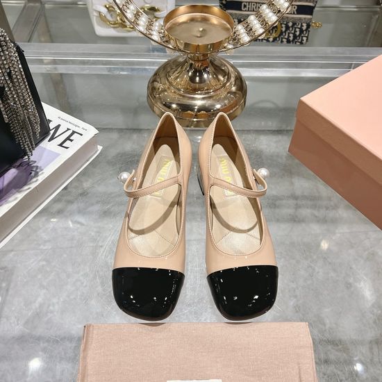 Miu Miu Color Block Chunky Heel Mary Jane Pearl Buckle Dress Shoes