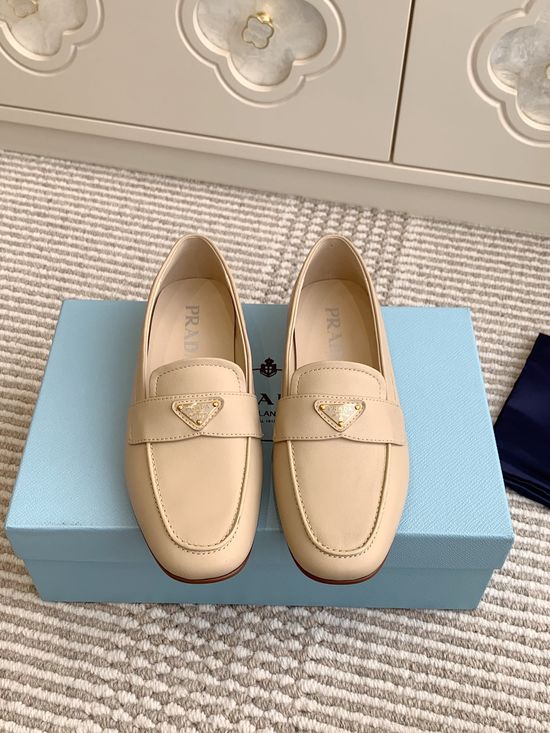Prada Classic Mule Slippers Slip On Loafers Premium Leather Soft Footwear