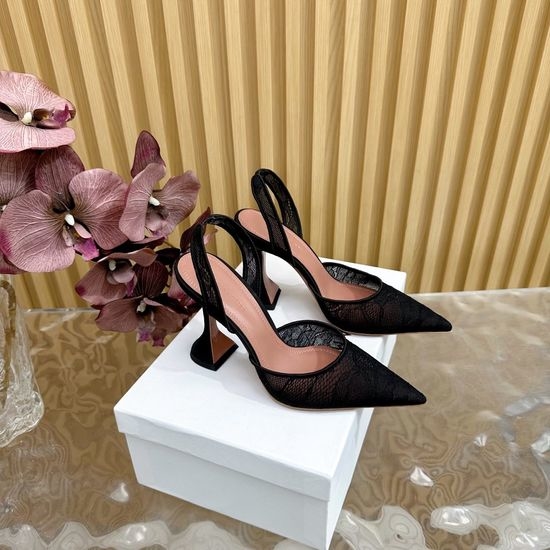 Manolo Blahnik MB Lace Upper Cinderella Heel Sheepskin Lining Leather Sole