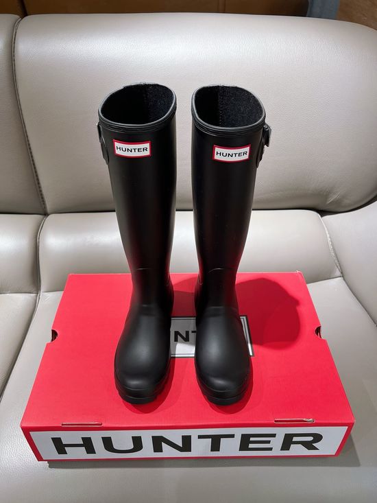 Burberry Waterproof Glossy Tall Rain Boots Classic British Style