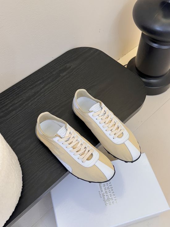 Maison Margiela Vintage Distressed Suede Nylon Casual Walking Sneakers