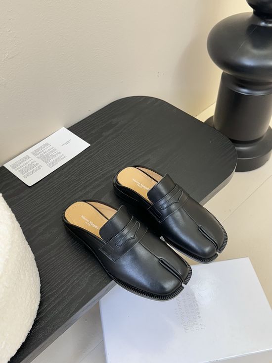 Maison Margiela Split Toe Thick Sole Mary Jane Leather Sandals