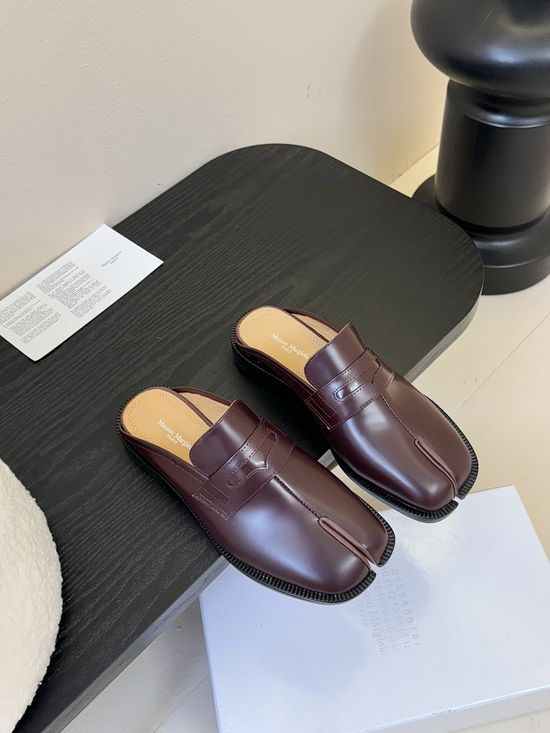Maison Margiela Split Toe Thick Sole Mary Jane Leather Sandals