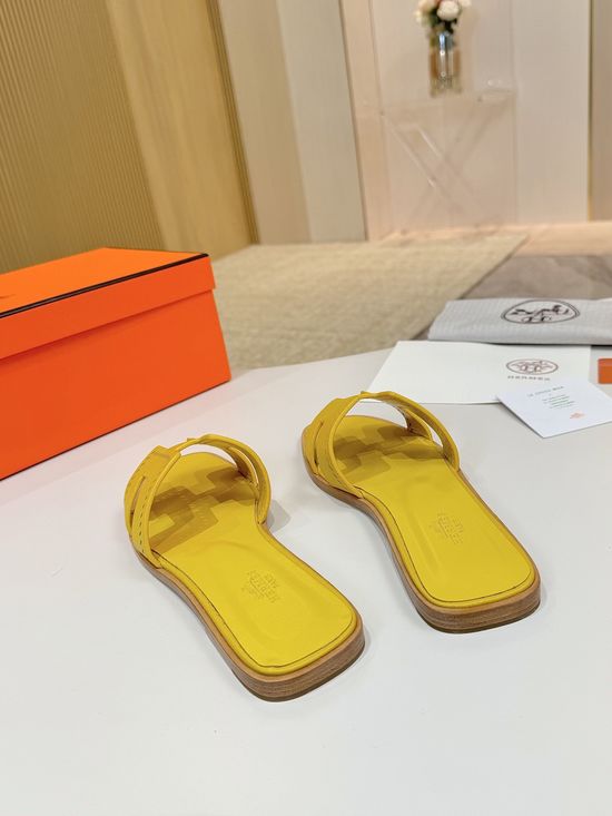 Hermes Premium Palm Grain Leather Shoes with Leather Sole