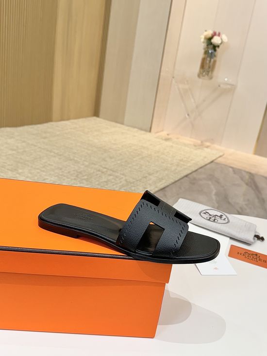 Hermes Premium Palm Grain Leather Shoes with Leather Sole