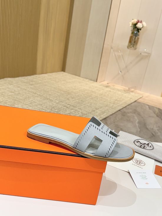 Hermes Premium Palm Grain Leather Shoes with Leather Sole