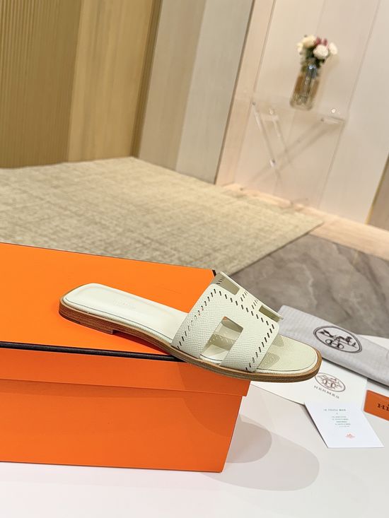 Hermes Premium Palm Grain Leather Shoes with Leather Sole