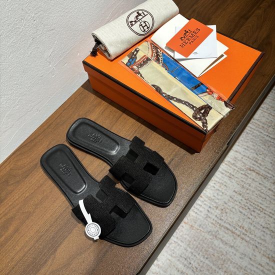 Hermes Classic Black Slide Sandals Comfortable Casual Daily Footwear