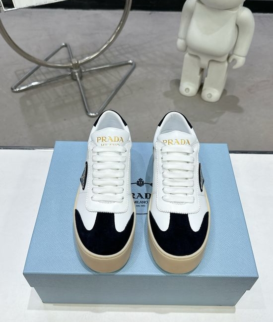 Prada Leather Platform Casual Sneakers with Enamel Logo Detail