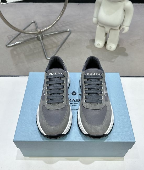 Prada Fashionable Versatile Premium Leather Casual Shoes