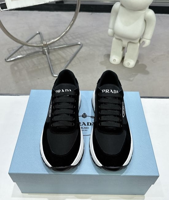 Prada Fashionable Versatile Premium Leather Casual Shoes
