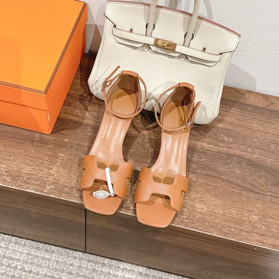 Hermes Comfortable Leather Low Heel Casual Sandals