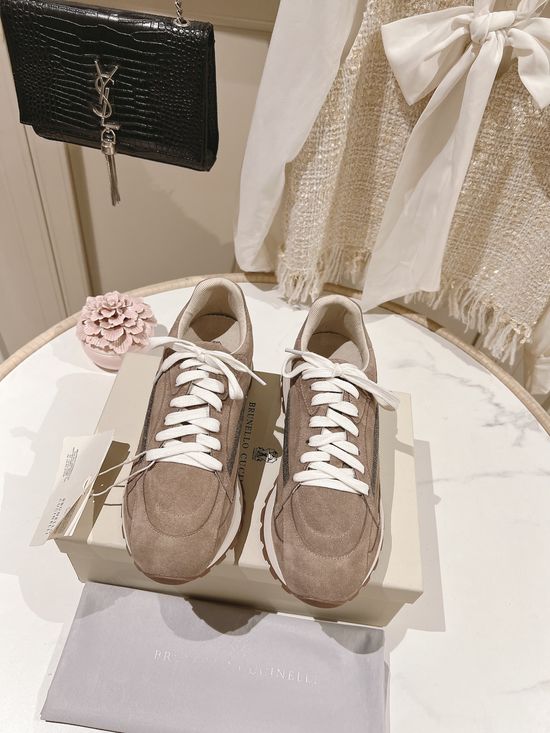Brunello Cucinelli Classic Suede Sneakers Comfortable Lightweight Casual Footwear