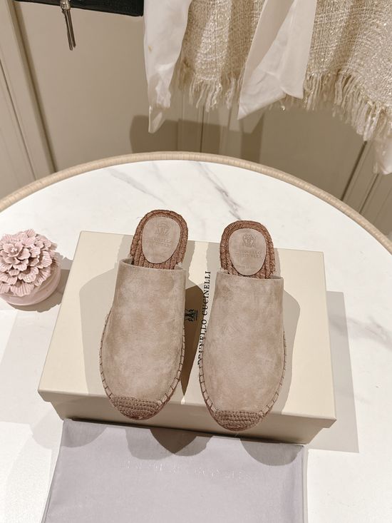 Brunello Cucinelli Classic Linen Blend Espadrilles Hand Stitched Non Slip Sole