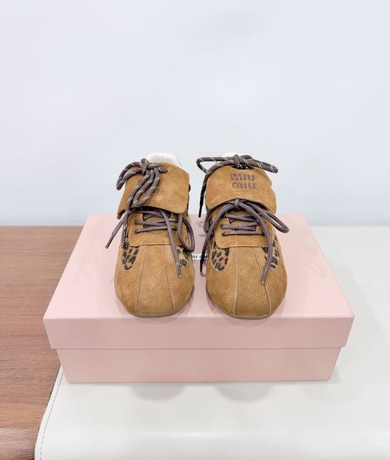 Miu Miu Lightweight Suede Stitched Comfortable Casual Sneakers