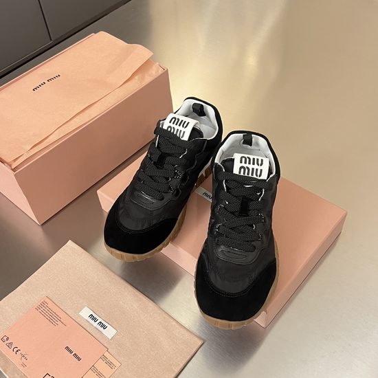 Miu Miu Comfortable Thick-Soled Canvas Sneakers with Retro Vibe