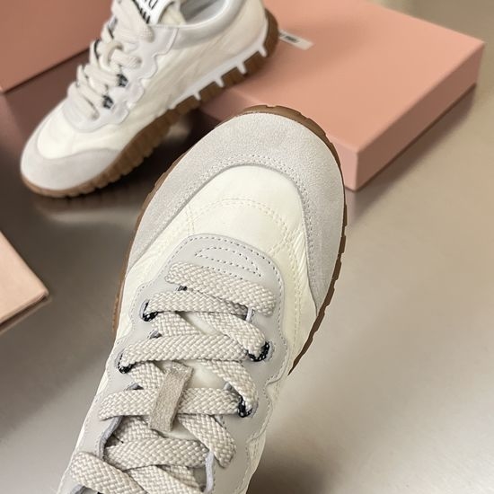 Miu Miu Comfortable Thick-Soled Canvas Sneakers with Retro Vibe