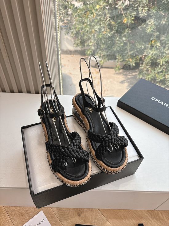 Chanel Versatile Wedge Chain-detail Mule Sandals