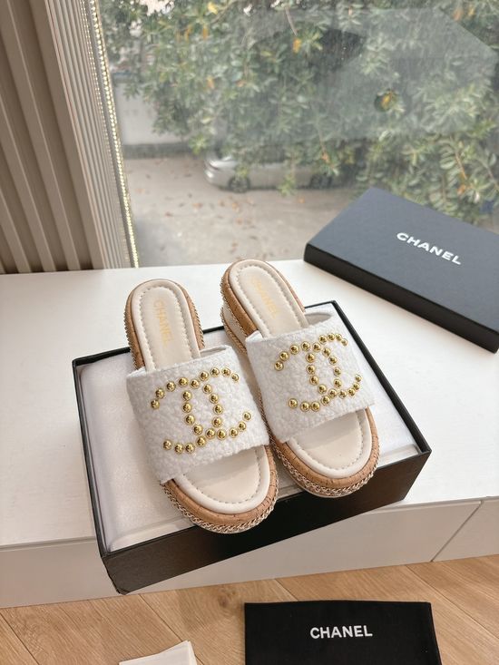 Chanel Casual Wedge Chain-detail Sandals Slippers