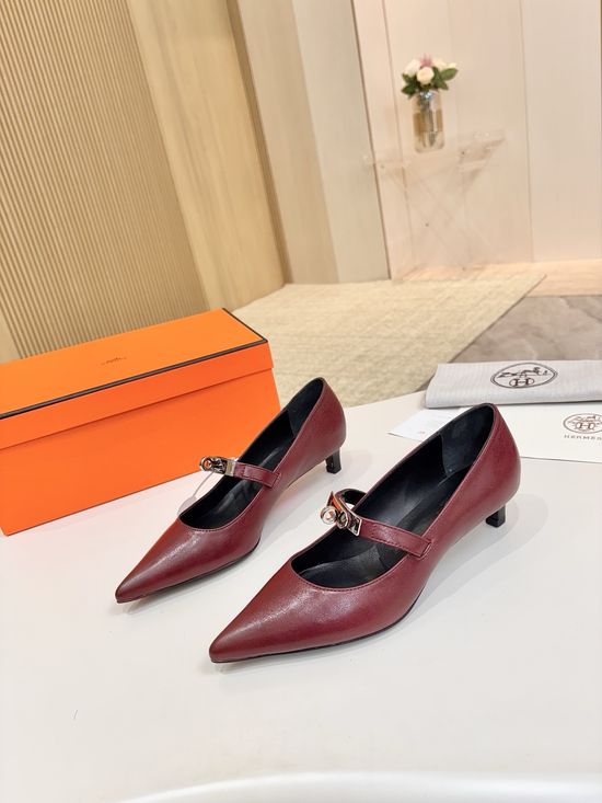 Hermes Pomegranate Red Sheepskin, High Quality Leather Sole