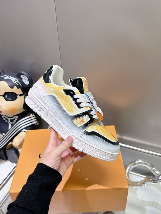 Louis Vuitton Genuine Leather Upper Non-slip Fashion Basketball Sneakers