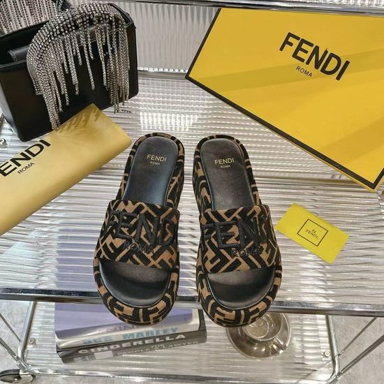 Fendi Premium Woven Slides with Soft Goatskin Lining