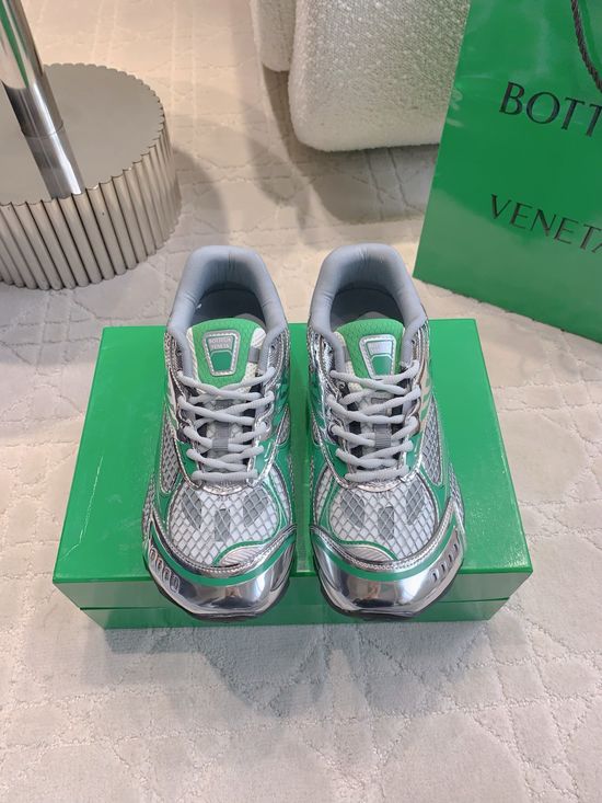 Bottega Veneta Lightweight Mesh Geometric Sole Casual Sneakers