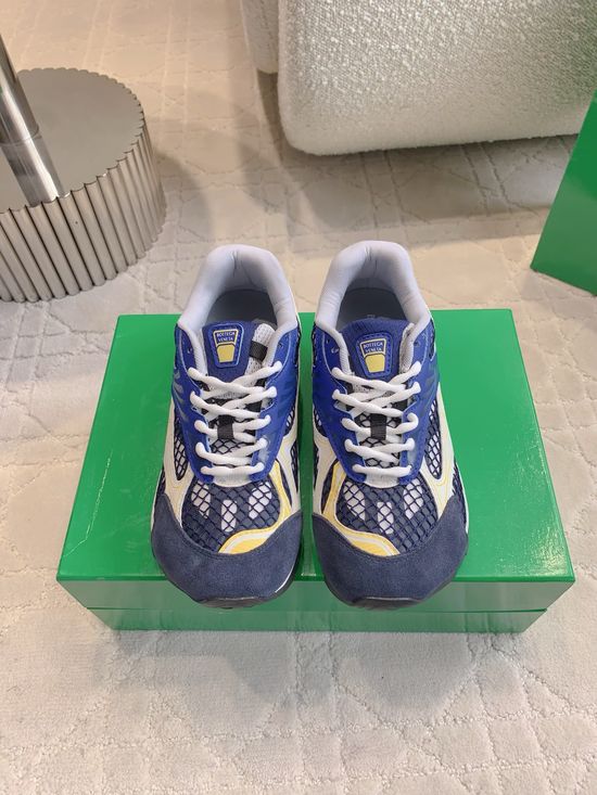 Bottega Veneta Lightweight Mesh Geometric Sole Casual Sneakers