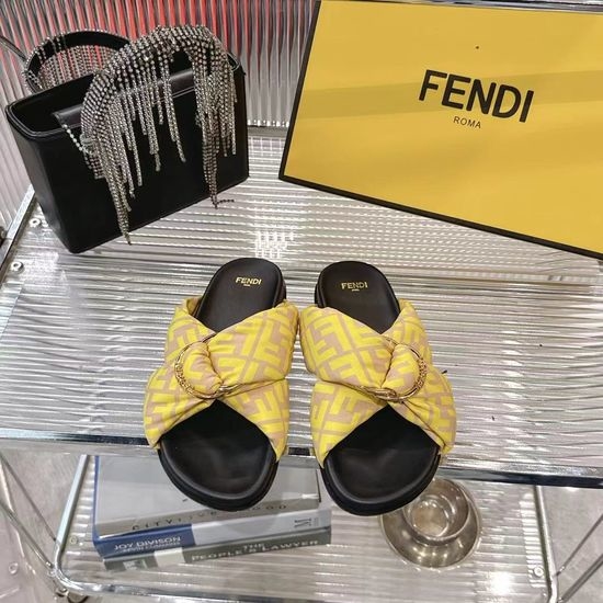 Fendi Classic Buckle Decor Soft Comfortable Casual Slide Sandals