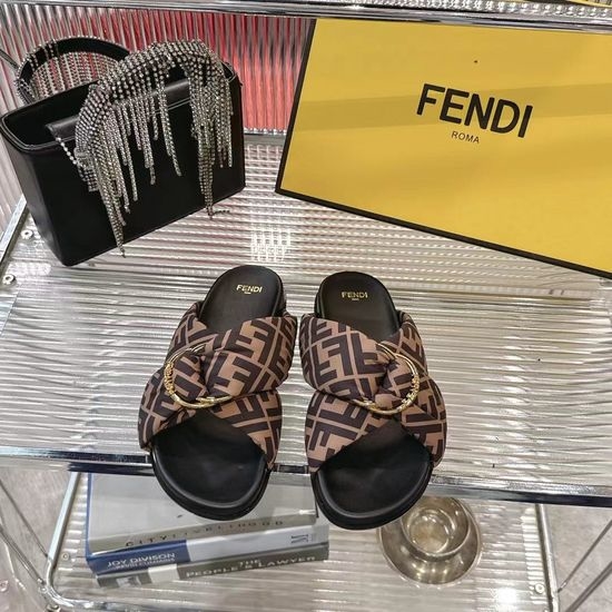 Fendi Classic Buckle Decor Soft Comfortable Casual Slide Sandals