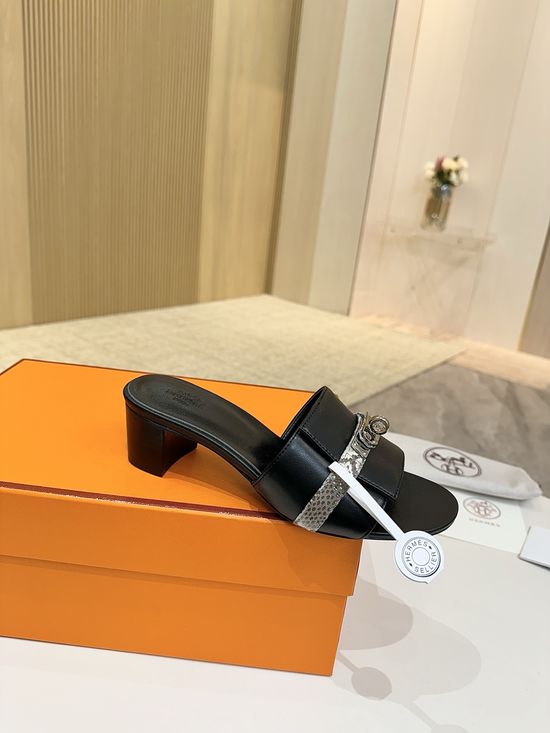 Hermes Nubuck Cowhide Leather Sole Low Heel Footwear