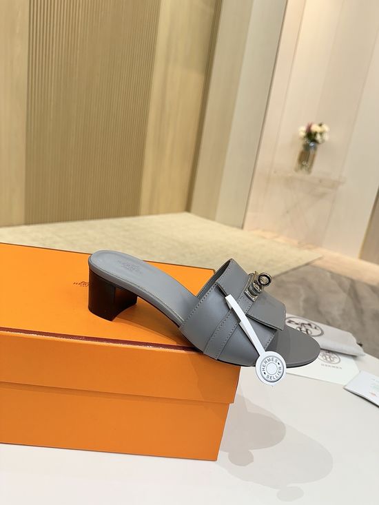 Hermes Nubuck Cowhide Leather Sole Low Heel Footwear
