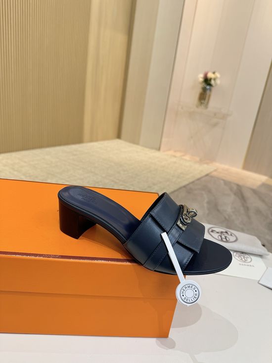 Hermes Nubuck Cowhide Leather Sole Low Heel Footwear