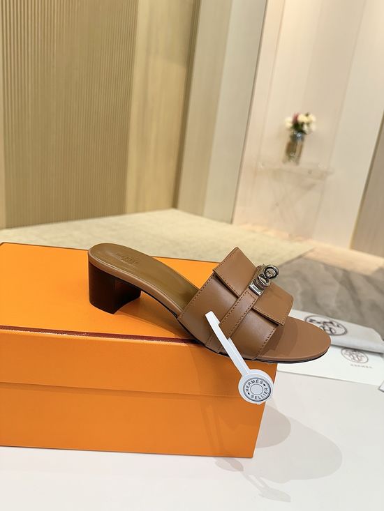Hermes Nubuck Cowhide Leather Sole Low Heel Footwear