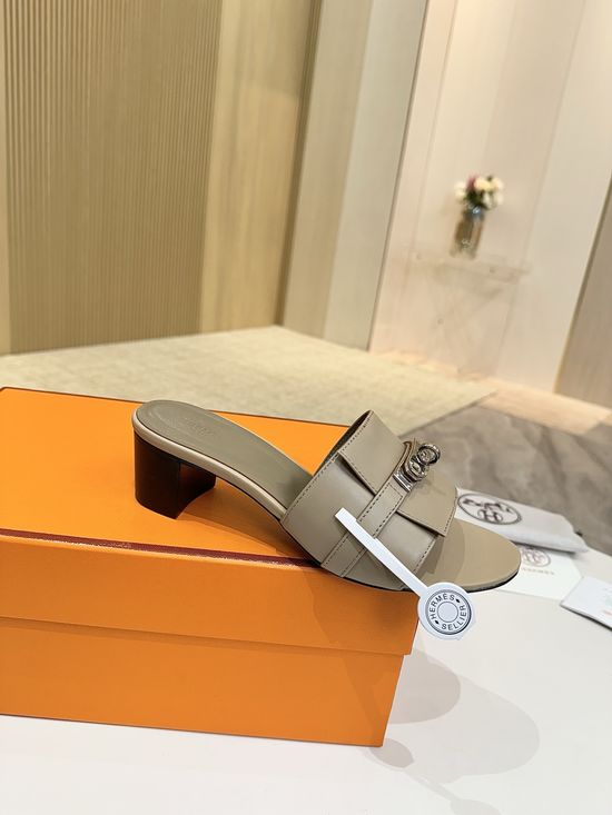 Hermes Nubuck Cowhide Leather Sole Low Heel Footwear