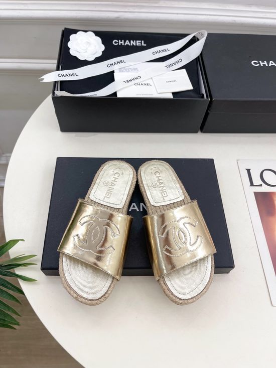 Chanel Classic Straw Woven Fisherman Slides Comfortable Casual