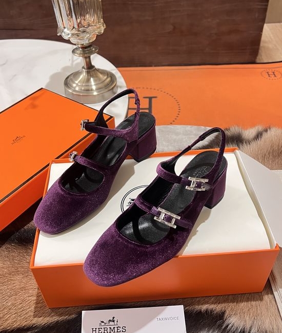 Hermes Buckle Decor Leather Mary Jane Block Heel Pumps