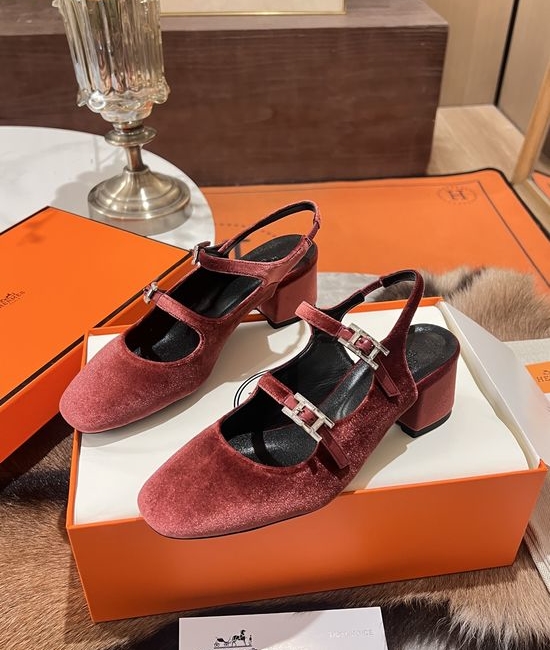 Hermes Buckle Decor Leather Mary Jane Block Heel Pumps